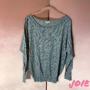 ✨3/15✨EUC Joie Long Grey Soft Animal Print Top L